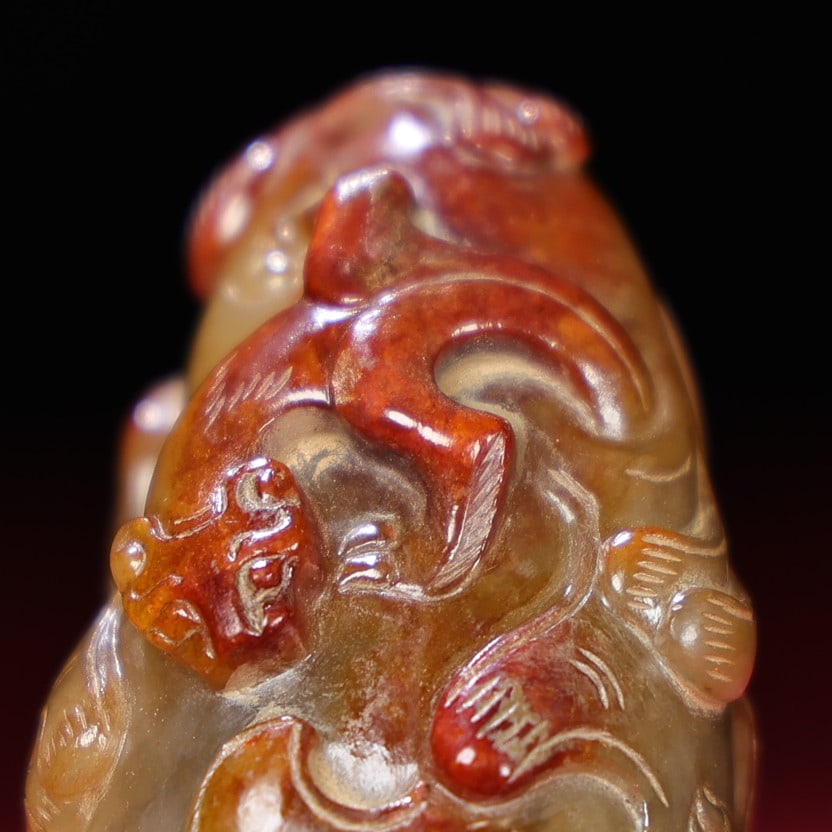 Old Chinese Hetian Jade Chi Dragon Pendant - 3