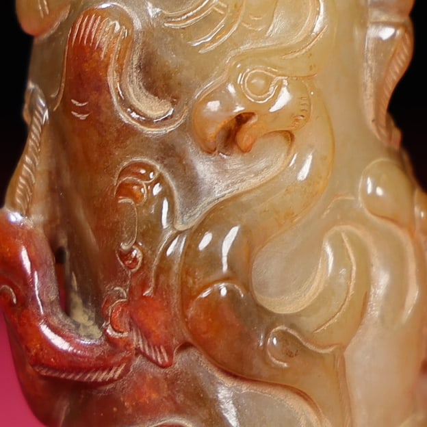 Old Chinese Hetian Jade Chi Dragon Pendant - 6