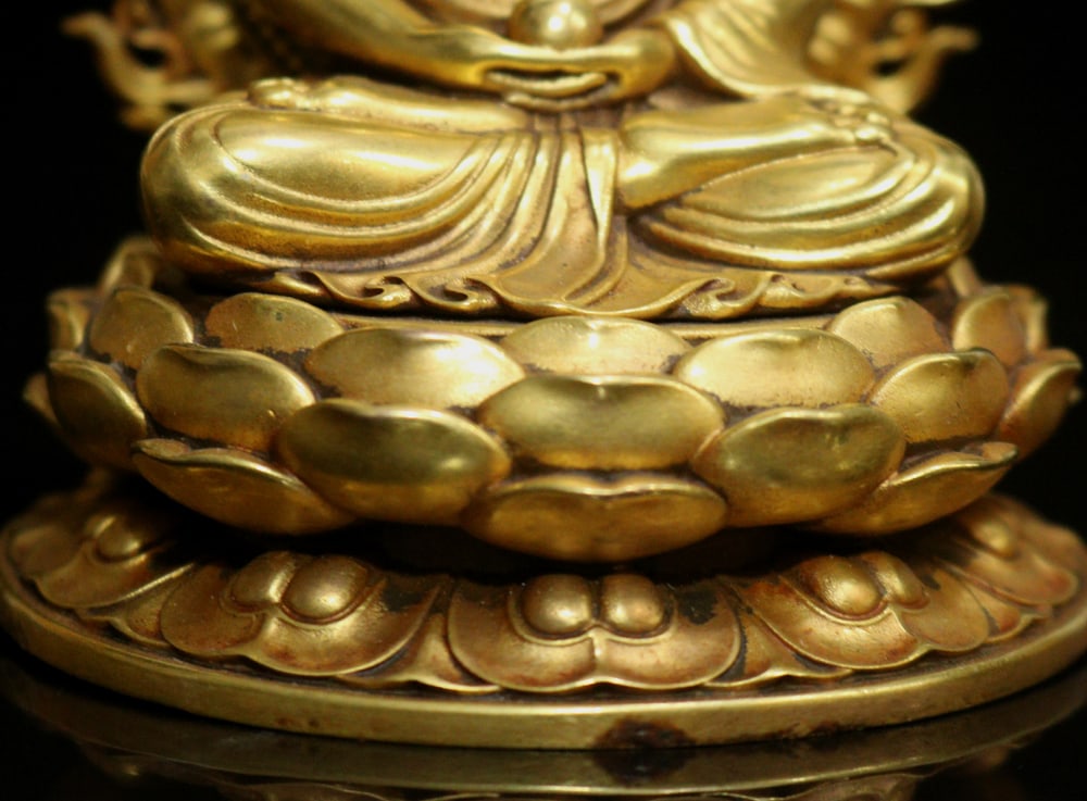 Old Chinese Gilt Gold Copper Buddha Statue - 7