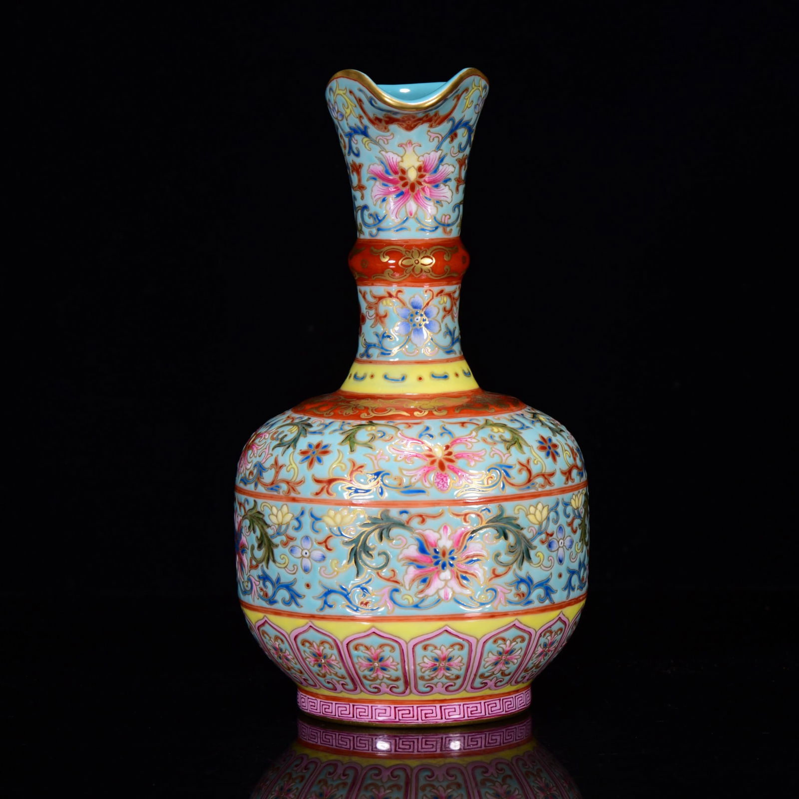 Chinese Gilt Gold Enamel Flower Design Porcelain HUA JIAO - 2