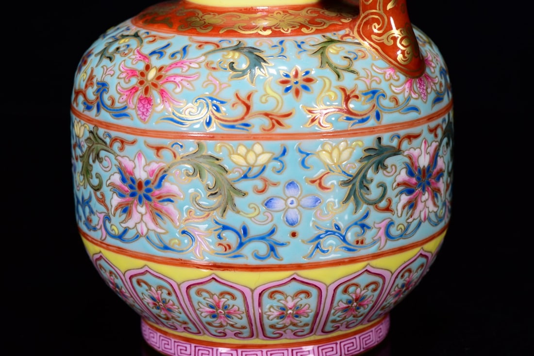 Chinese Gilt Gold Enamel Flower Design Porcelain HUA JIAO - 8