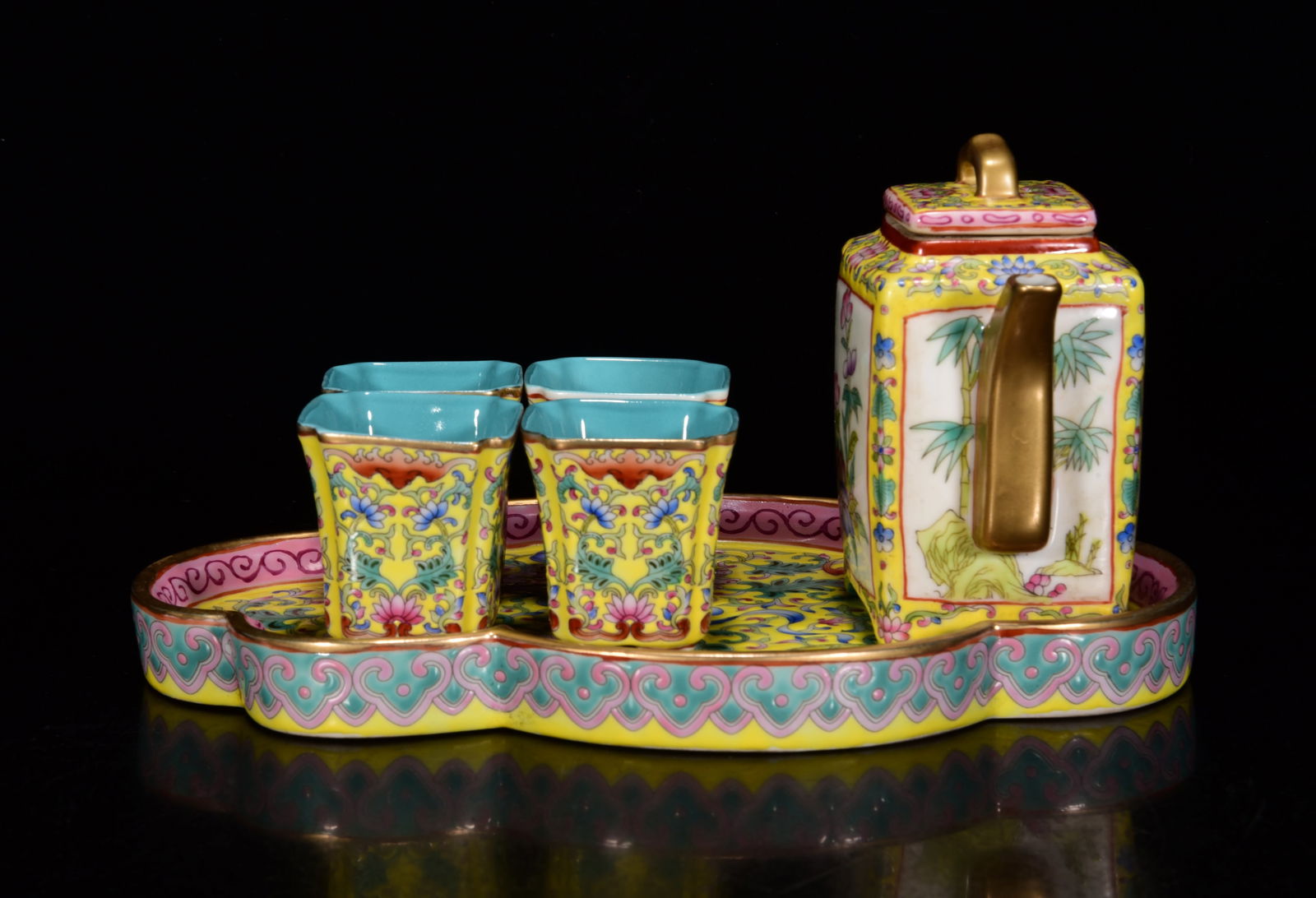 A Set Chinese Gilt Gold Yellow Ground Famille Rose Porcelain Teapot,Cup,tea tray (1 of 8)