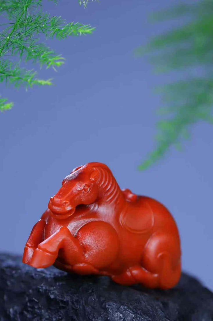 Hand-Carved Natural Nanhong Agate Horse Pendant with Certificate - 2