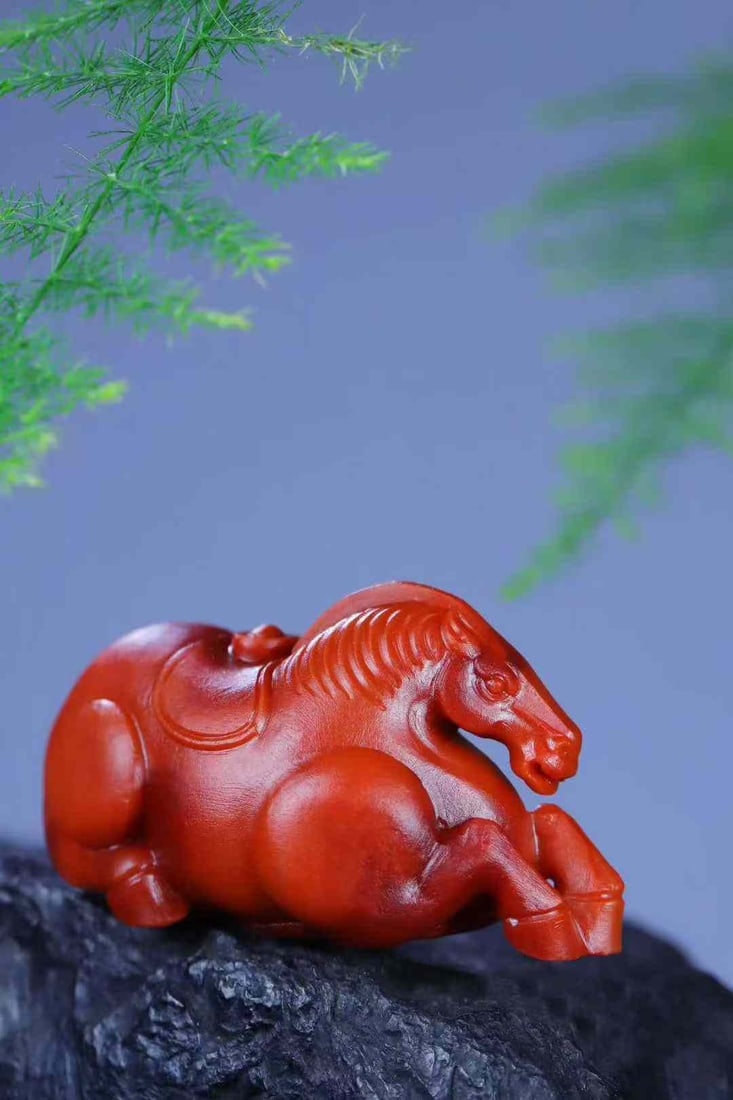 Hand-Carved Natural Nanhong Agate Horse Pendant with Certificate - 3