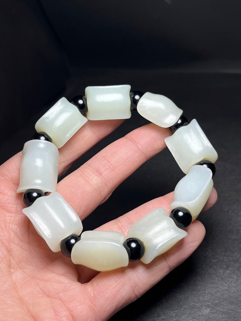 Chinese Hetian Jade Turtle Shell Hand Chain - 9