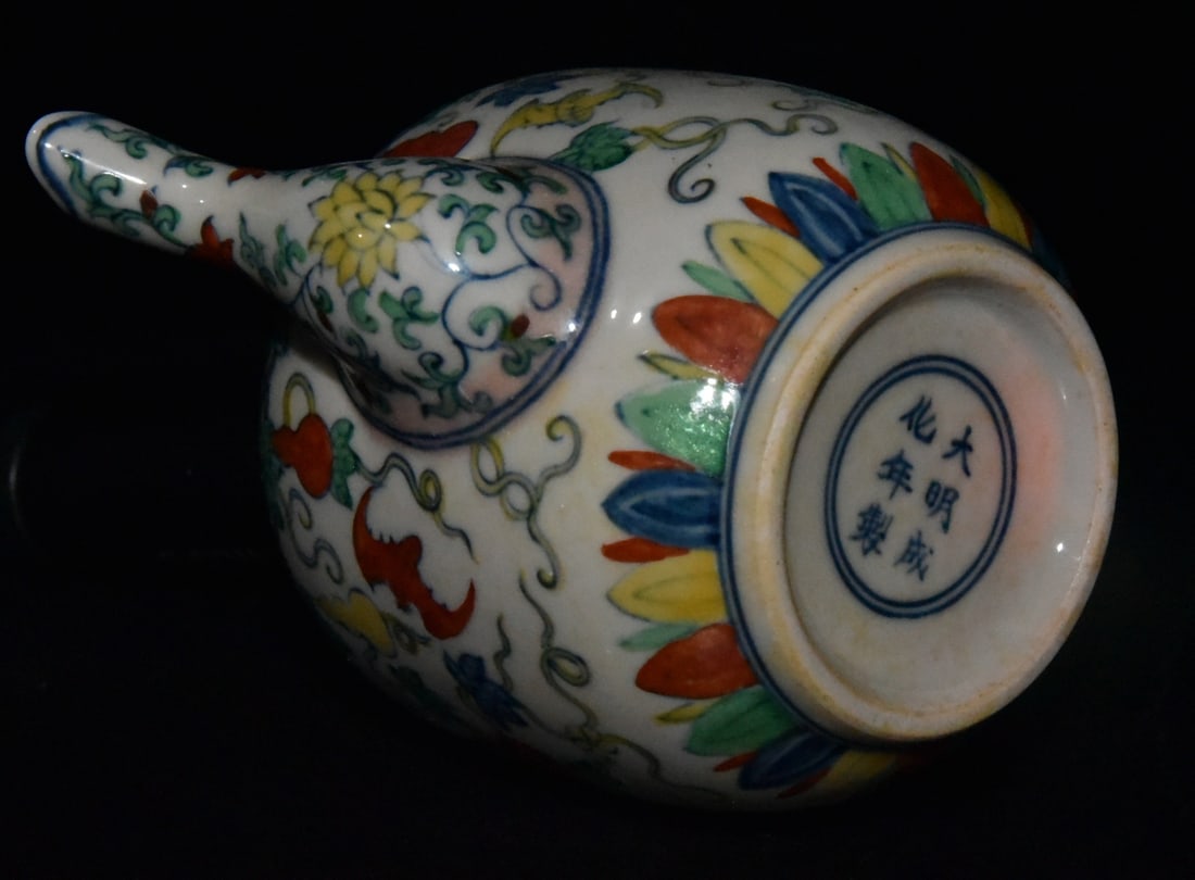 Chinese Doucai Gourd Porcelain Teapot - 8