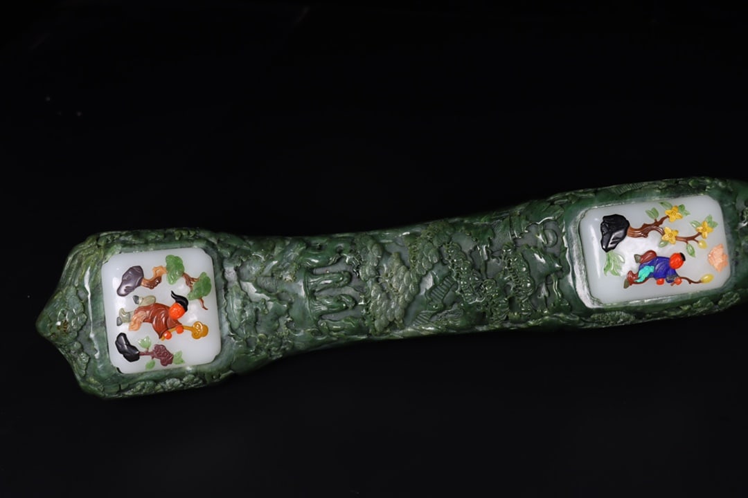 Superb Old Chinese Green Hetian Jade Carved Ruyi Scepter Statue - 3
