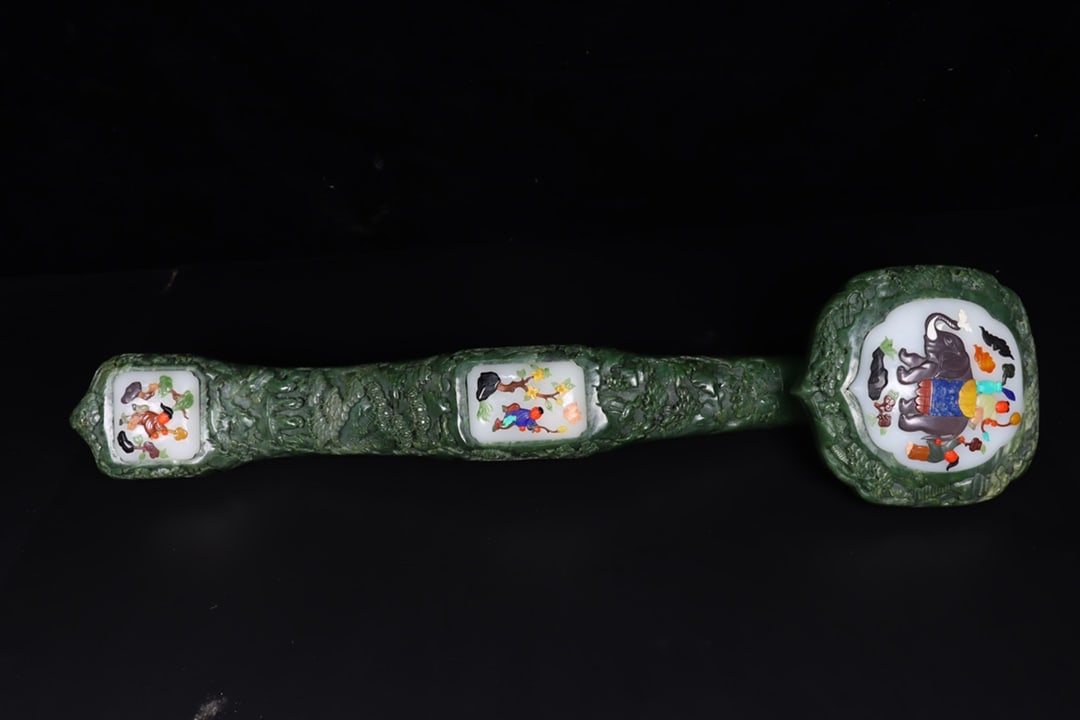 Superb Old Chinese Green Hetian Jade Carved Ruyi Scepter Statue - 4