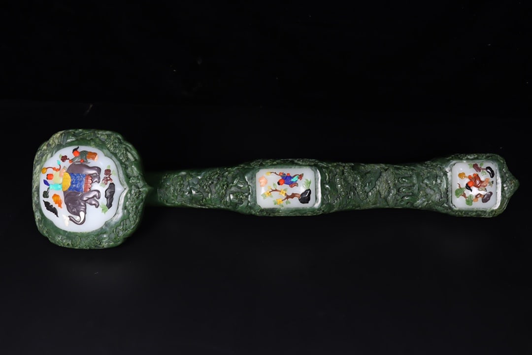 Superb Old Chinese Green Hetian Jade Carved Ruyi Scepter Statue - 7