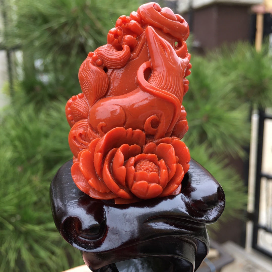 Chinese Nanhong Agate Carved Nine-tailed Fox Statue - 3