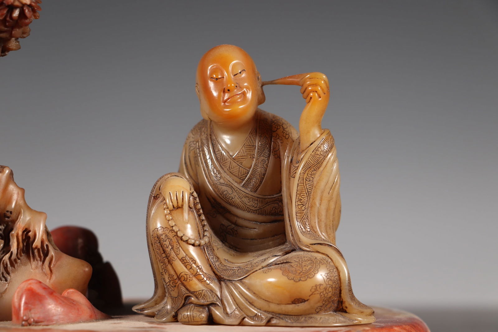 Vintage Chinese Shoushan Stone Carved Arhat Statue w Base - 7