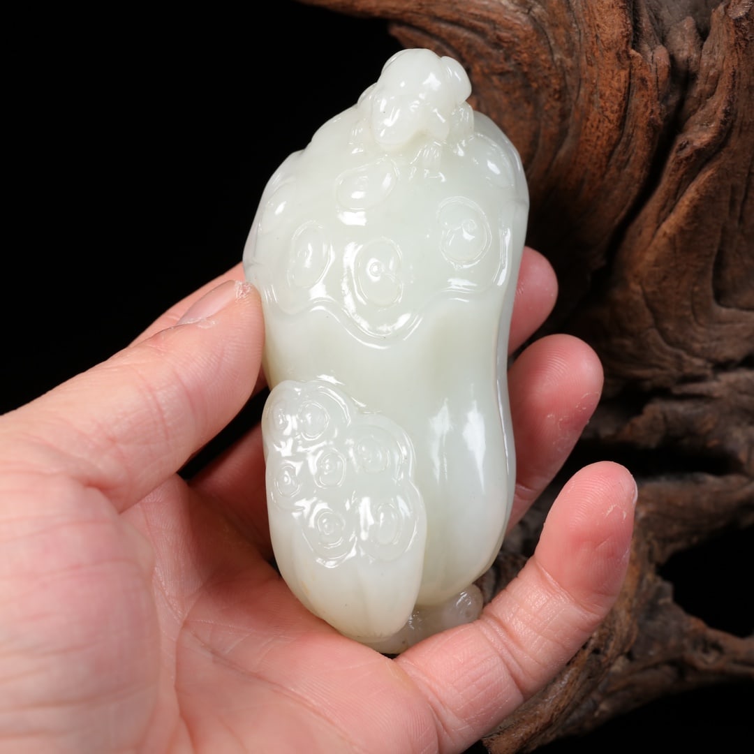 Chinese Hetian Jade Carved Lotus Pod & Frog Pendant - 3