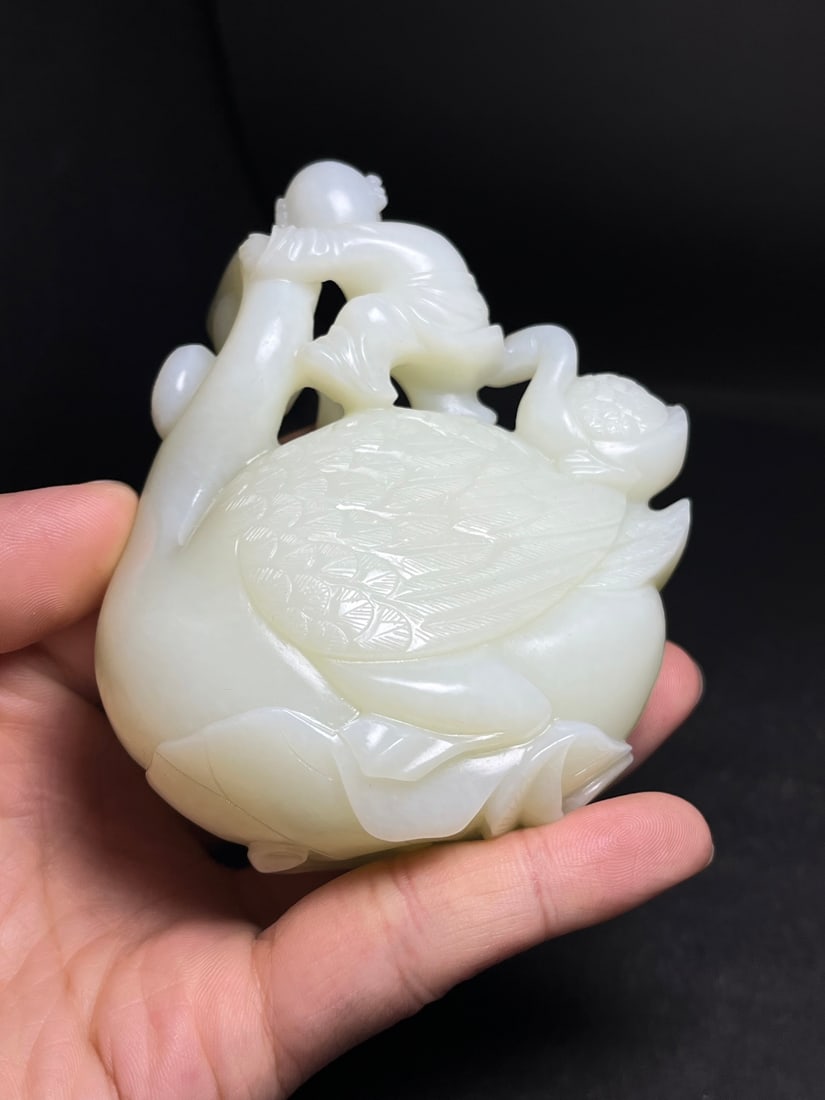 Superb Chinese White Hetian Jade Carved Swan & Kid Statue - 2