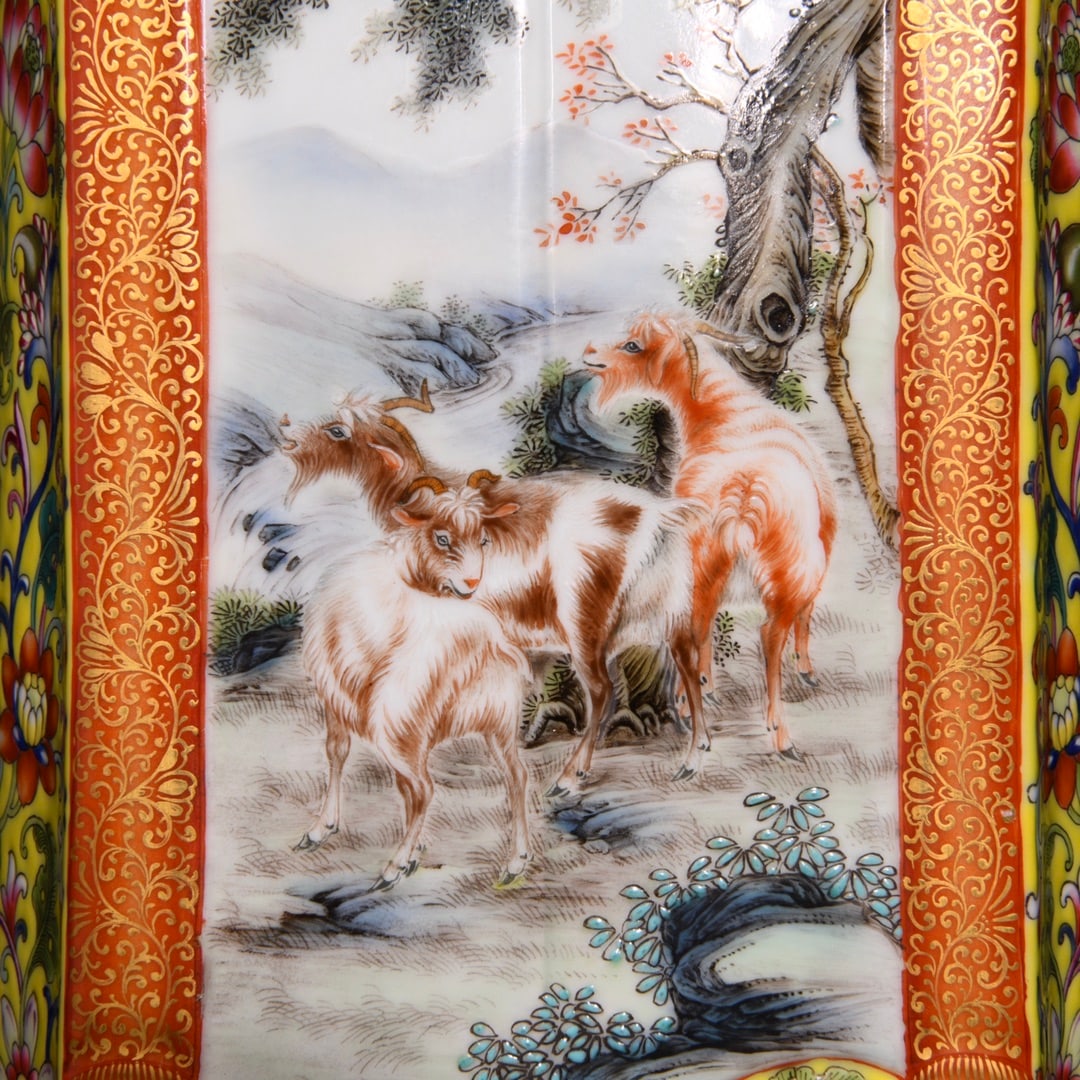 Chinese Qing Dynasty Gilt Edge Famille Rose Three Sheep Design Porcelain Vase - 5