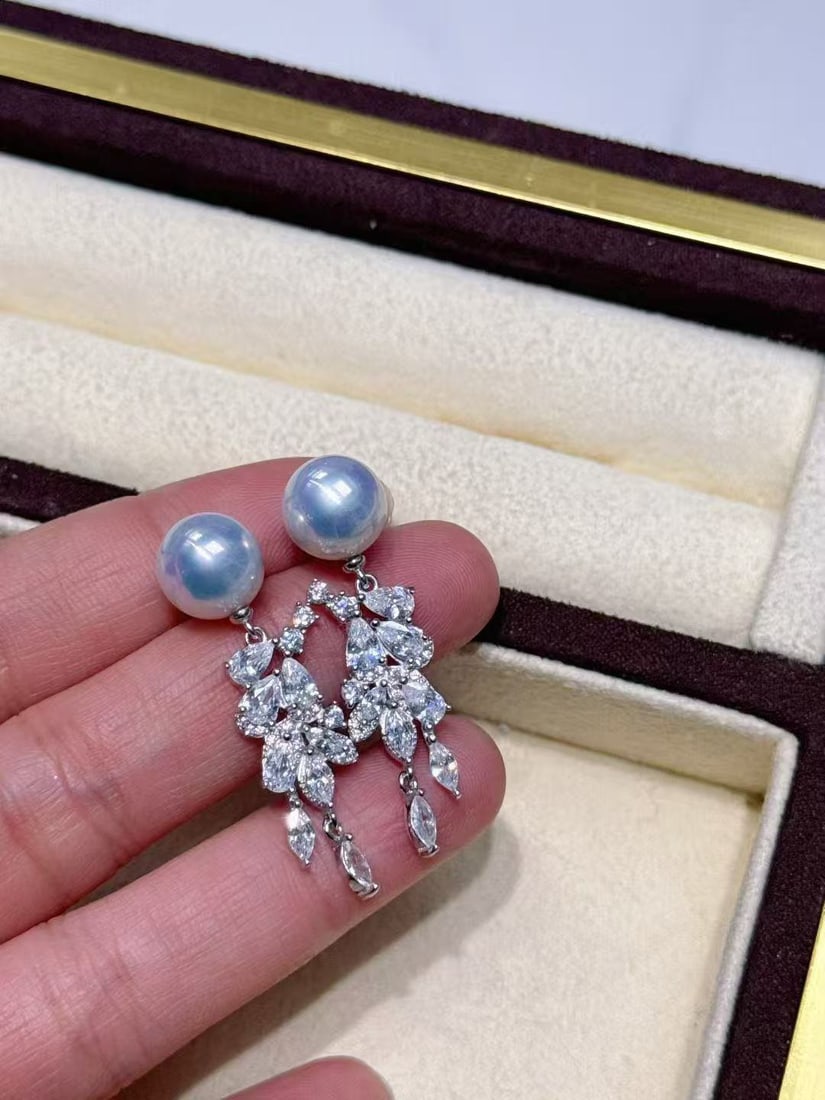 A Pair Beautiful Pearl Earrings - 3