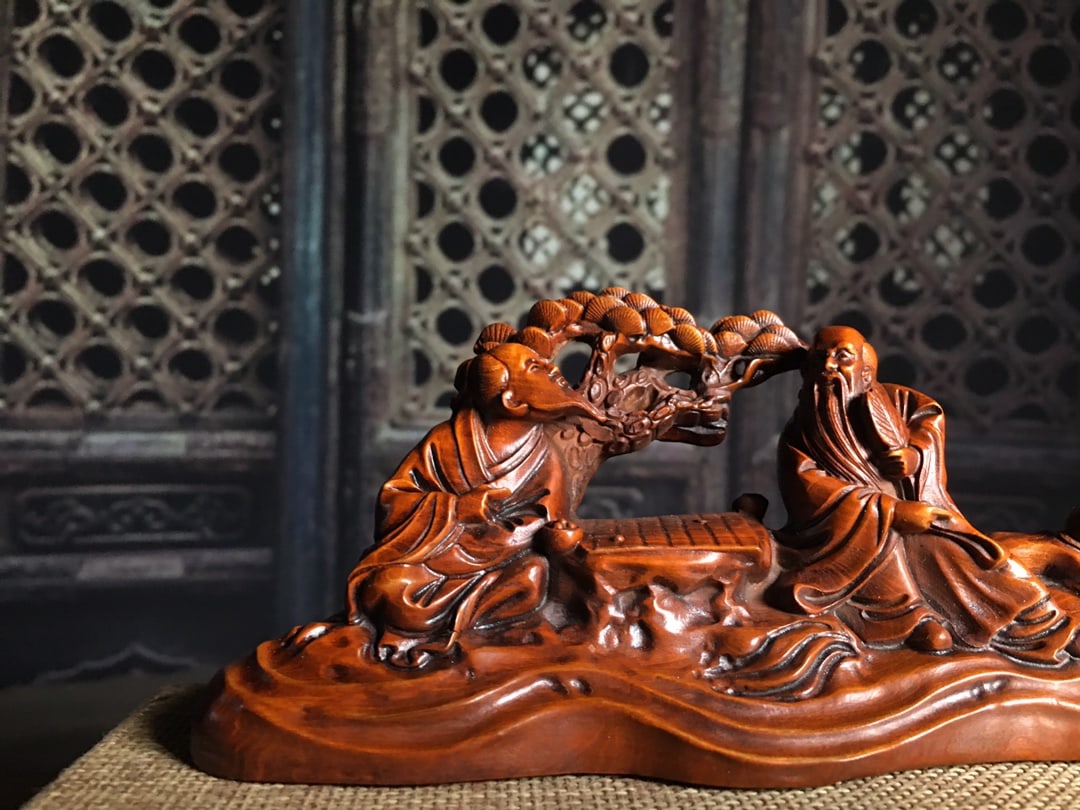 Vintage Chinese Boxwood Wood Carved Playing Chess Old Men Statue - 3