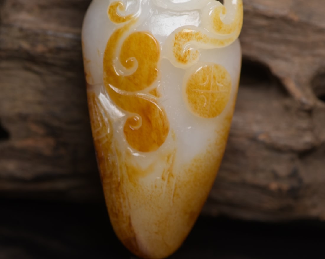 Chinese Hetian Jade Carved Fortune Beast Pendant - 7