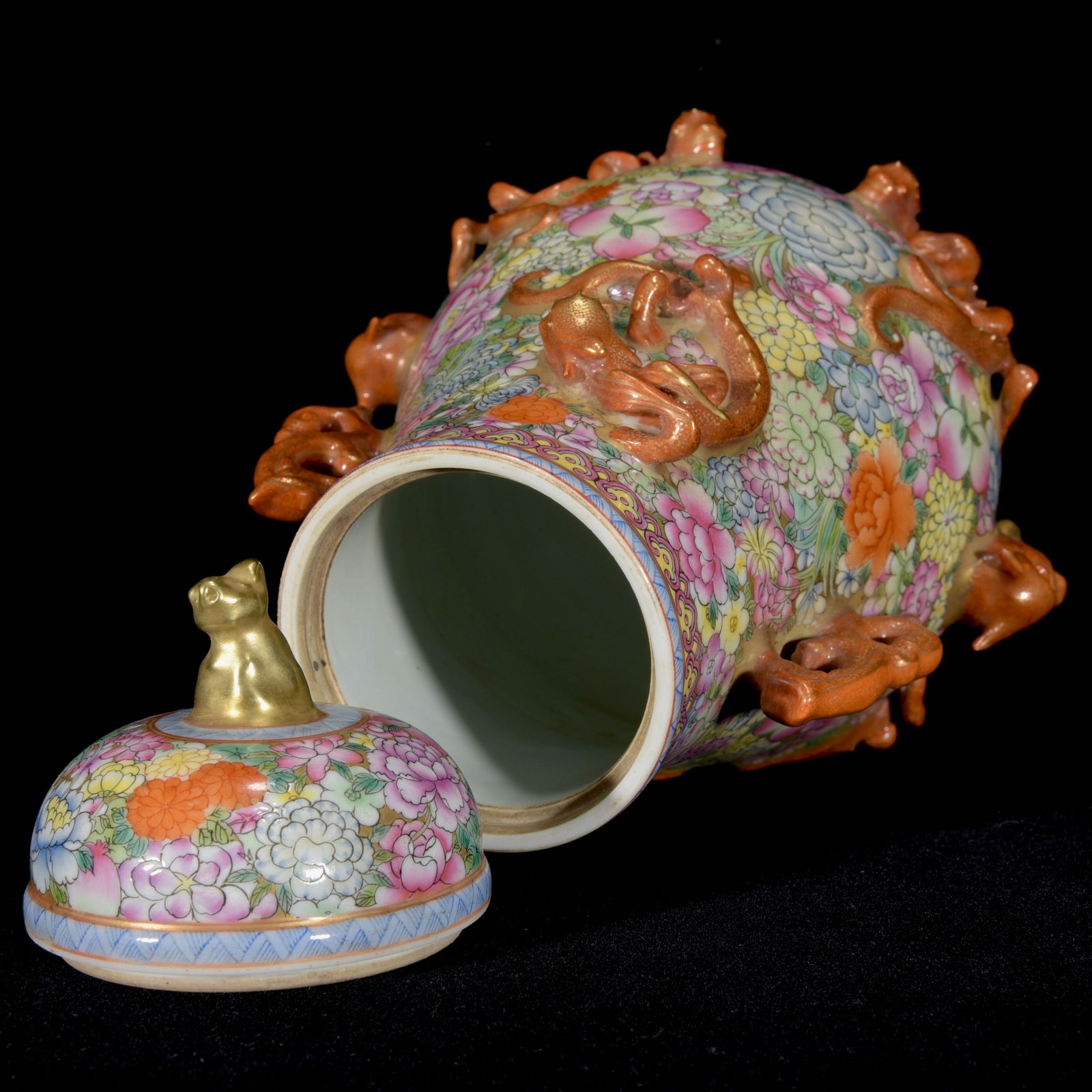 Chinese Qing Dynasty Gilt Edge Famille Rose High Relief Dragon Porcelain Pot - 8