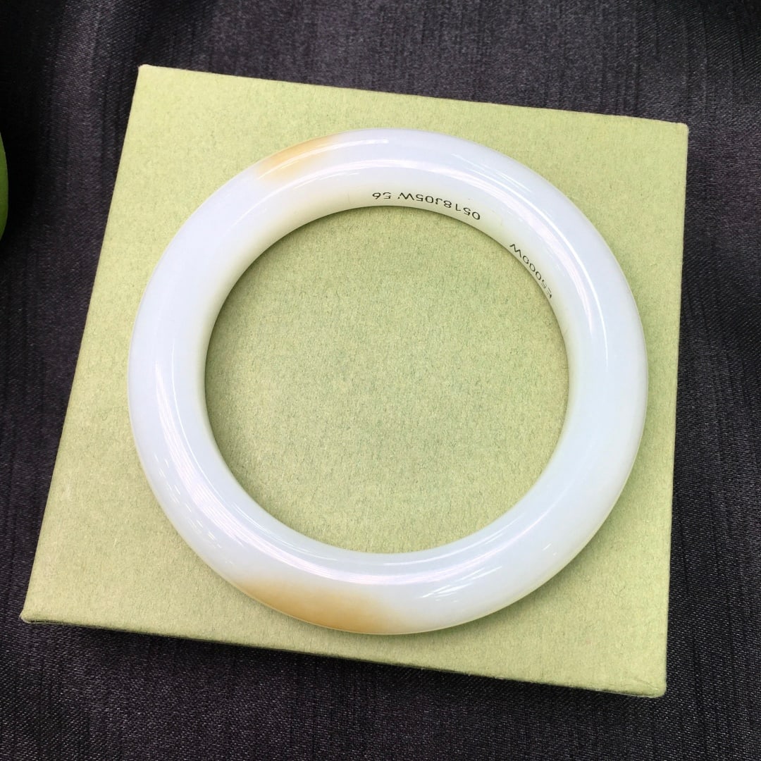Inside Diameter 56mm High Quality Chinese Sugar White Hetian Jade Bracelet - 4
