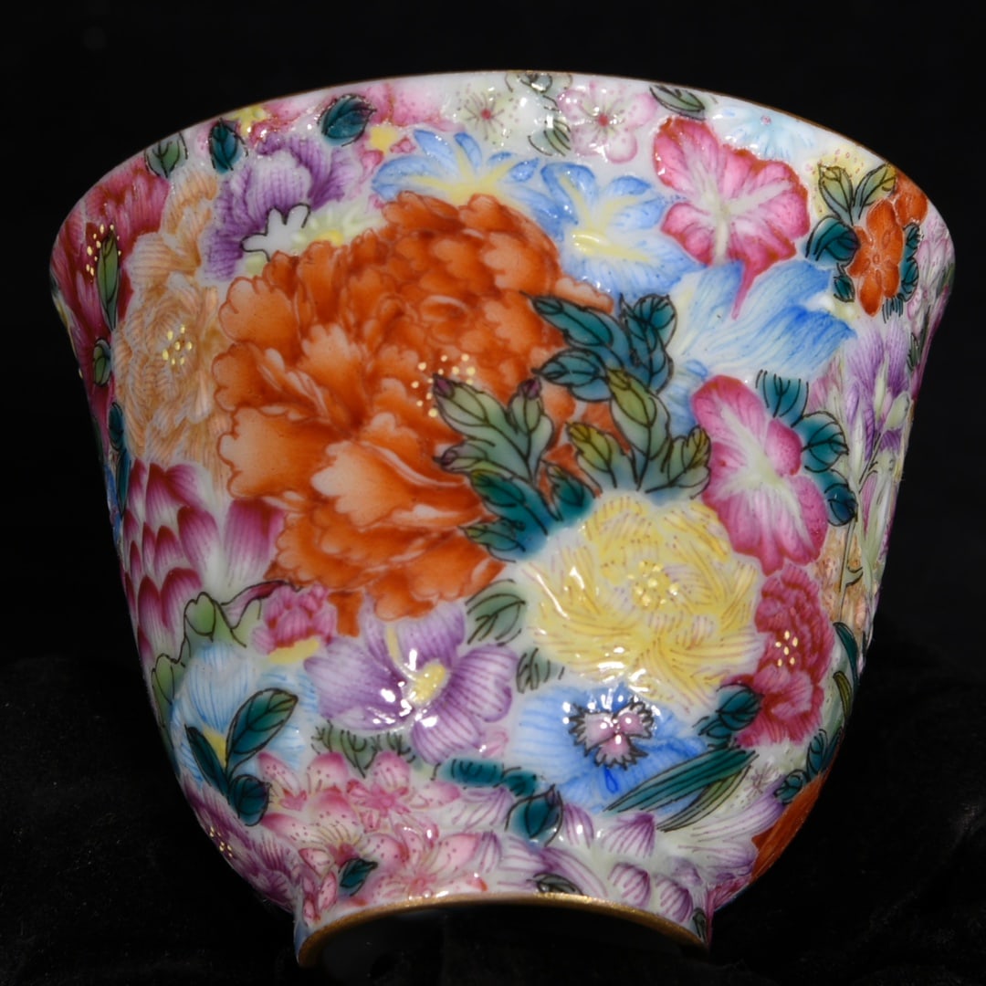 A Pair Chinese Gilt Edge Famille Rose Enamel All Flowers Bloom Together Design Porcelain Cups - 3