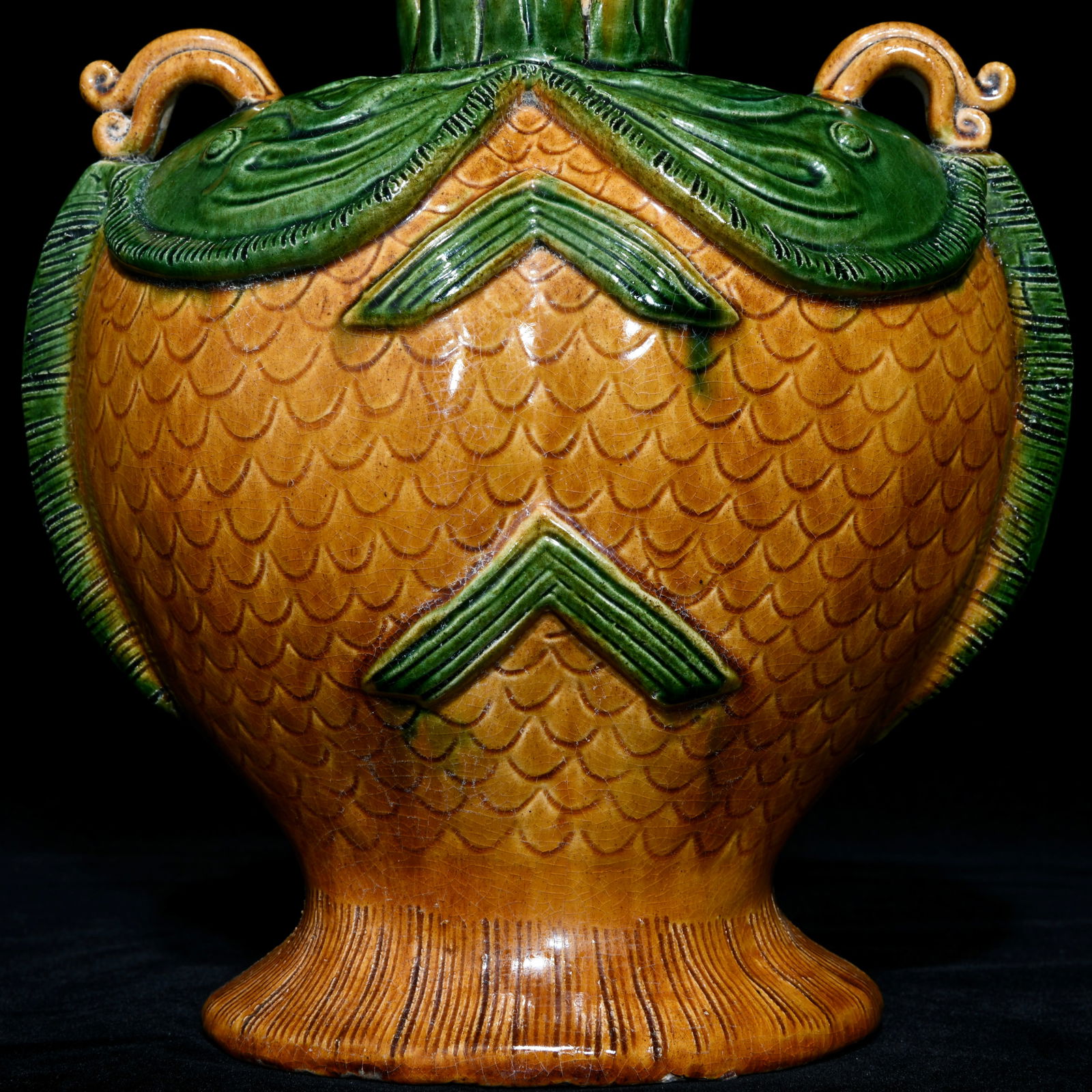 Chinese Liao San Cai Double Fish Porcelain Vase - 5