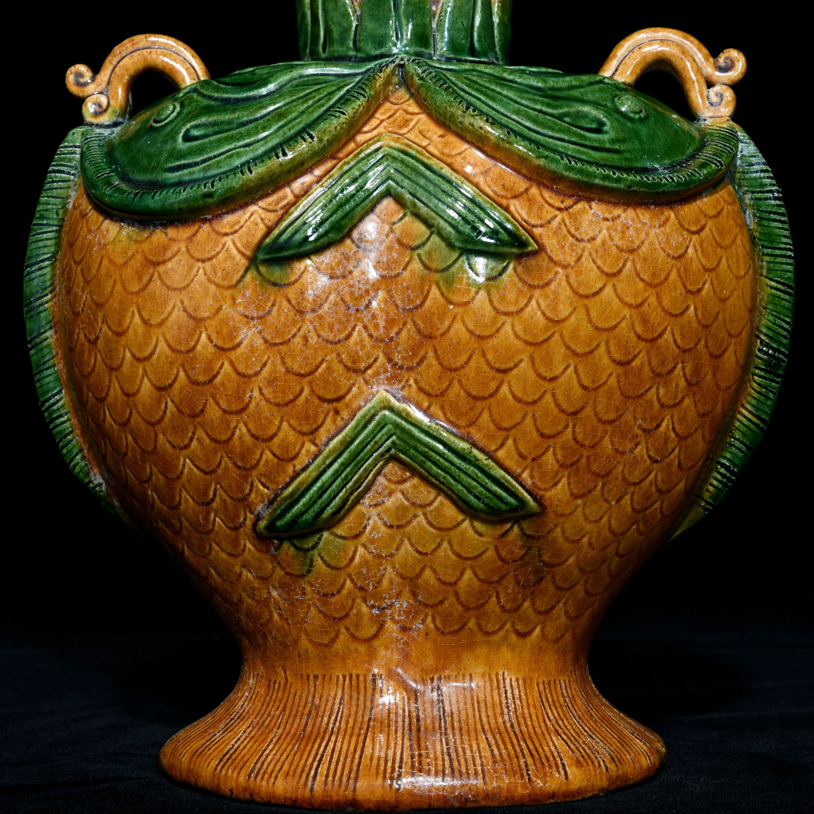 Chinese Liao San Cai Double Fish Porcelain Vase - 7