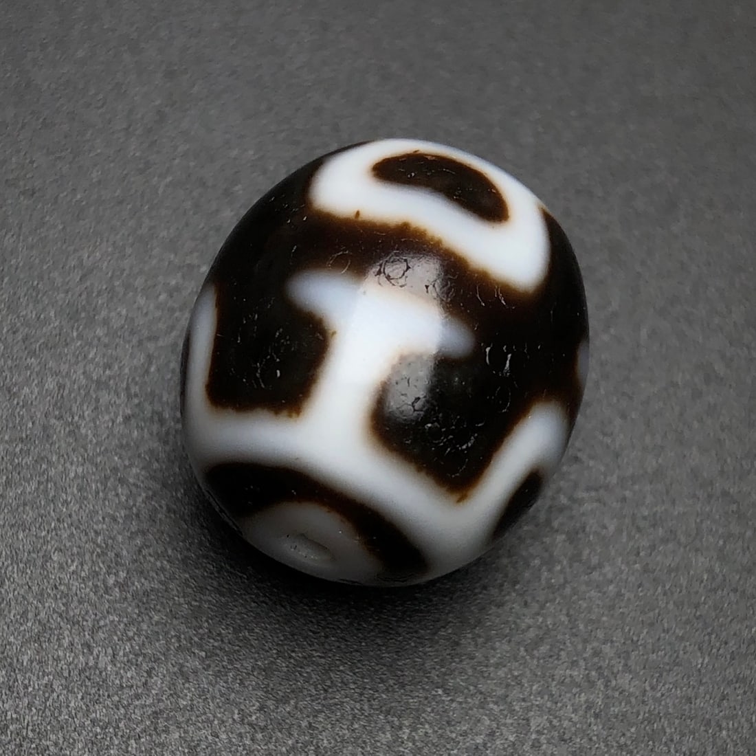 Old Tibetan DZI Agate Lucky Pendant - 4