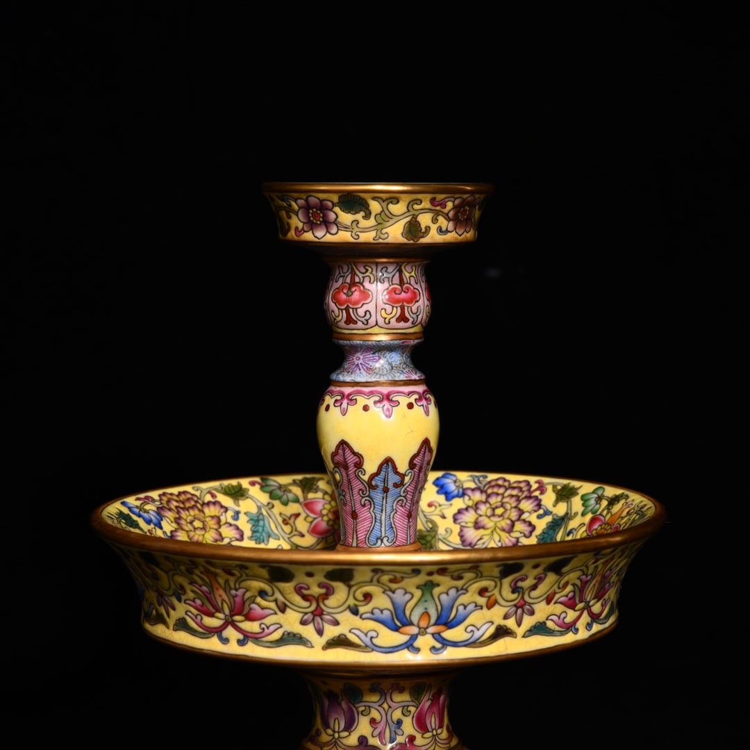 A Pair Chinese Gilt Edge Famille Rose Flowers Design Porcelain Candlestick - 4