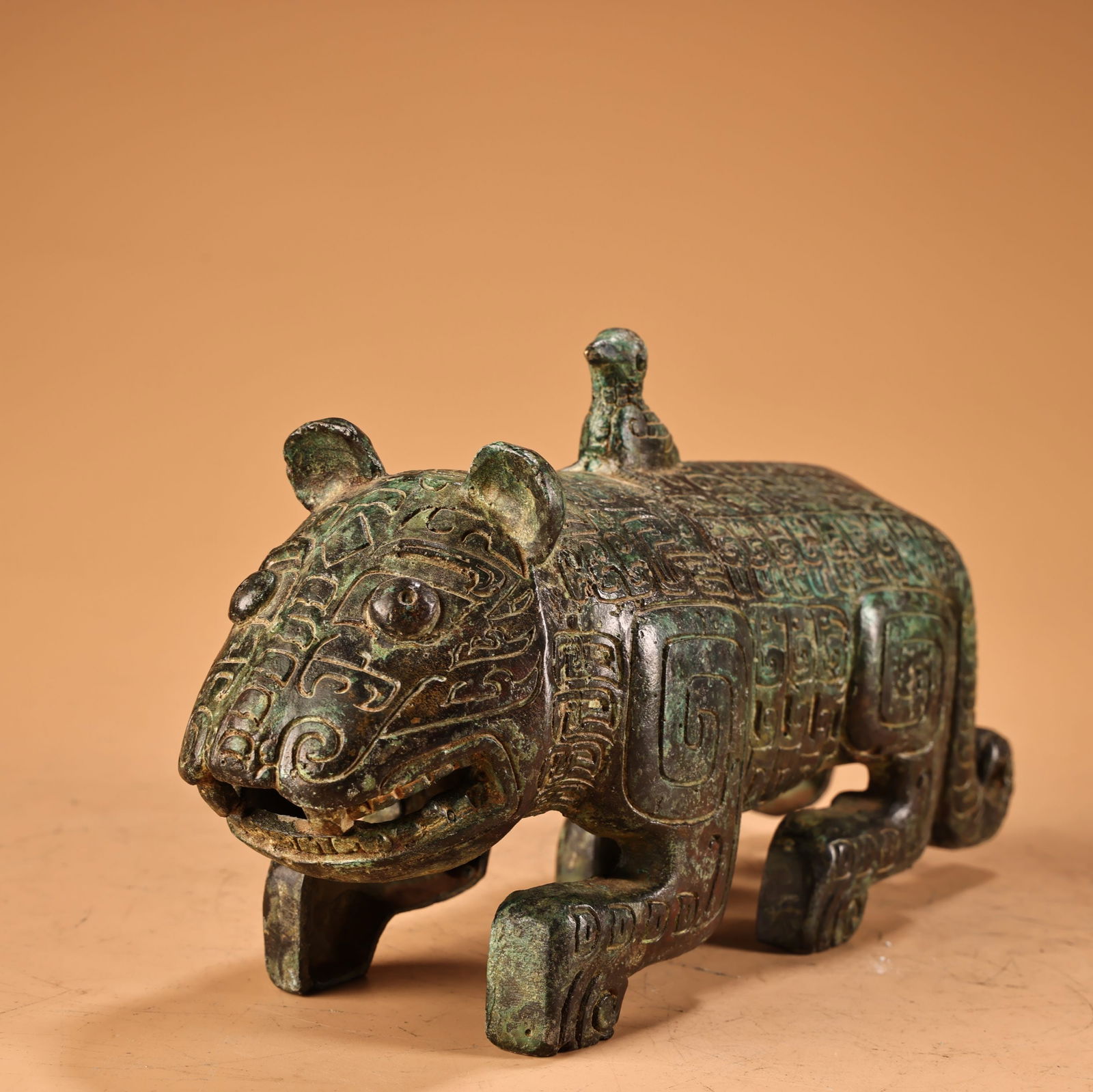 Vintage Chinese Bronze Tiger Statue - 2