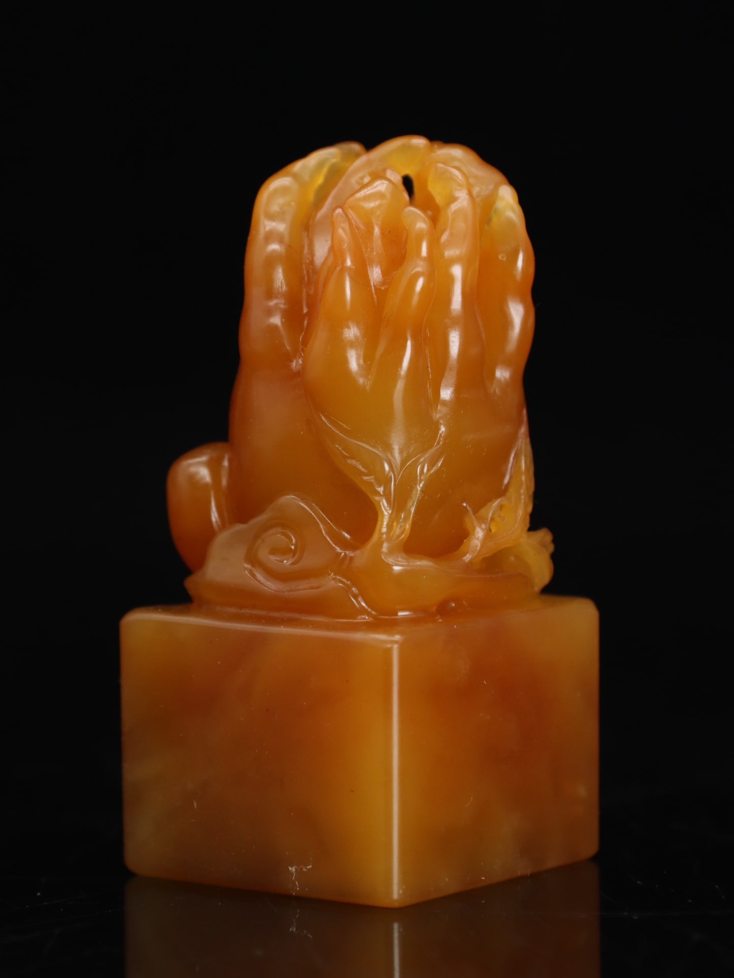 Superb Vintage Chinese Tianhuang Stone Carved Chayote & Peach Seal - 7