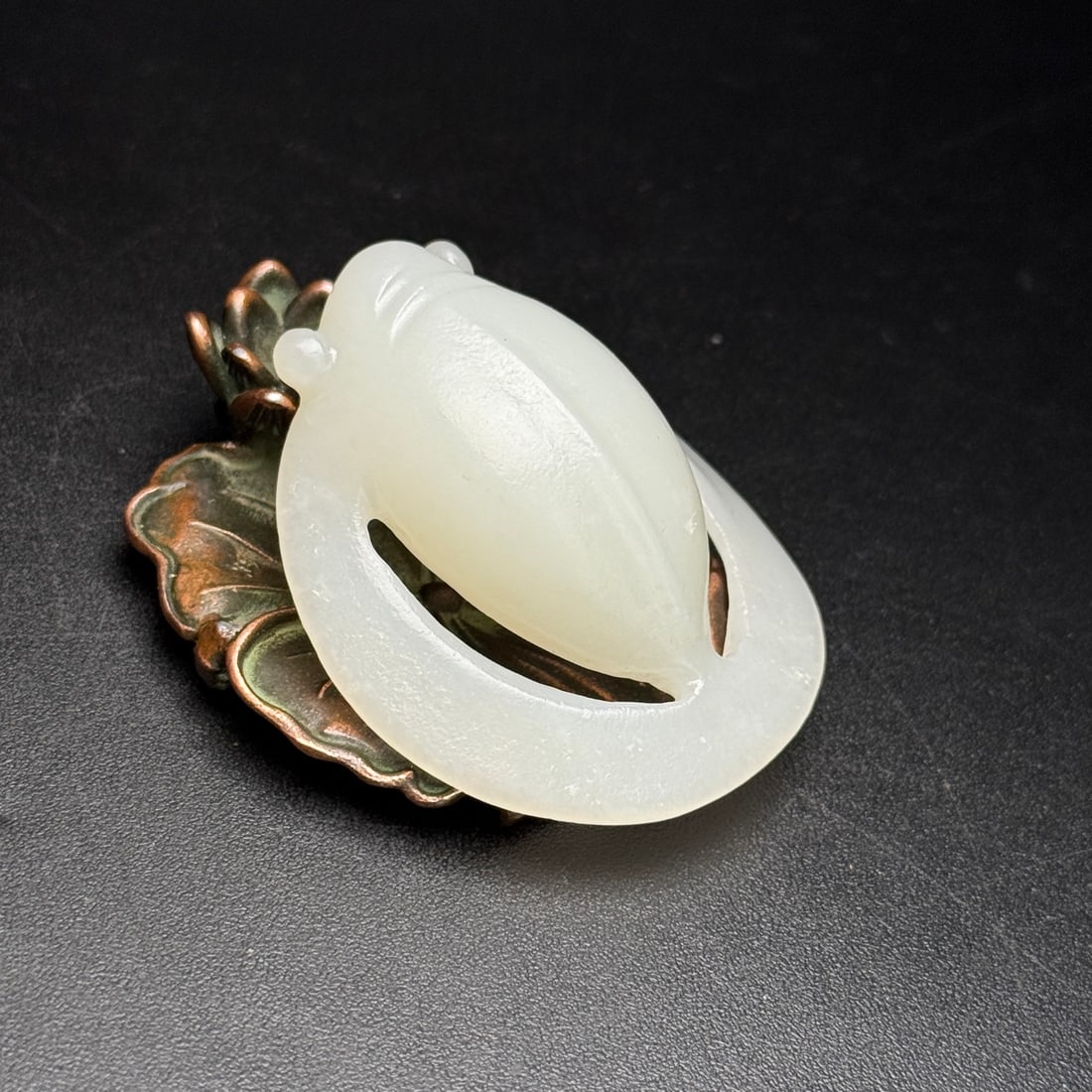 Chinese Hetian Jade Carved Fortune Cicada Pendant - 4
