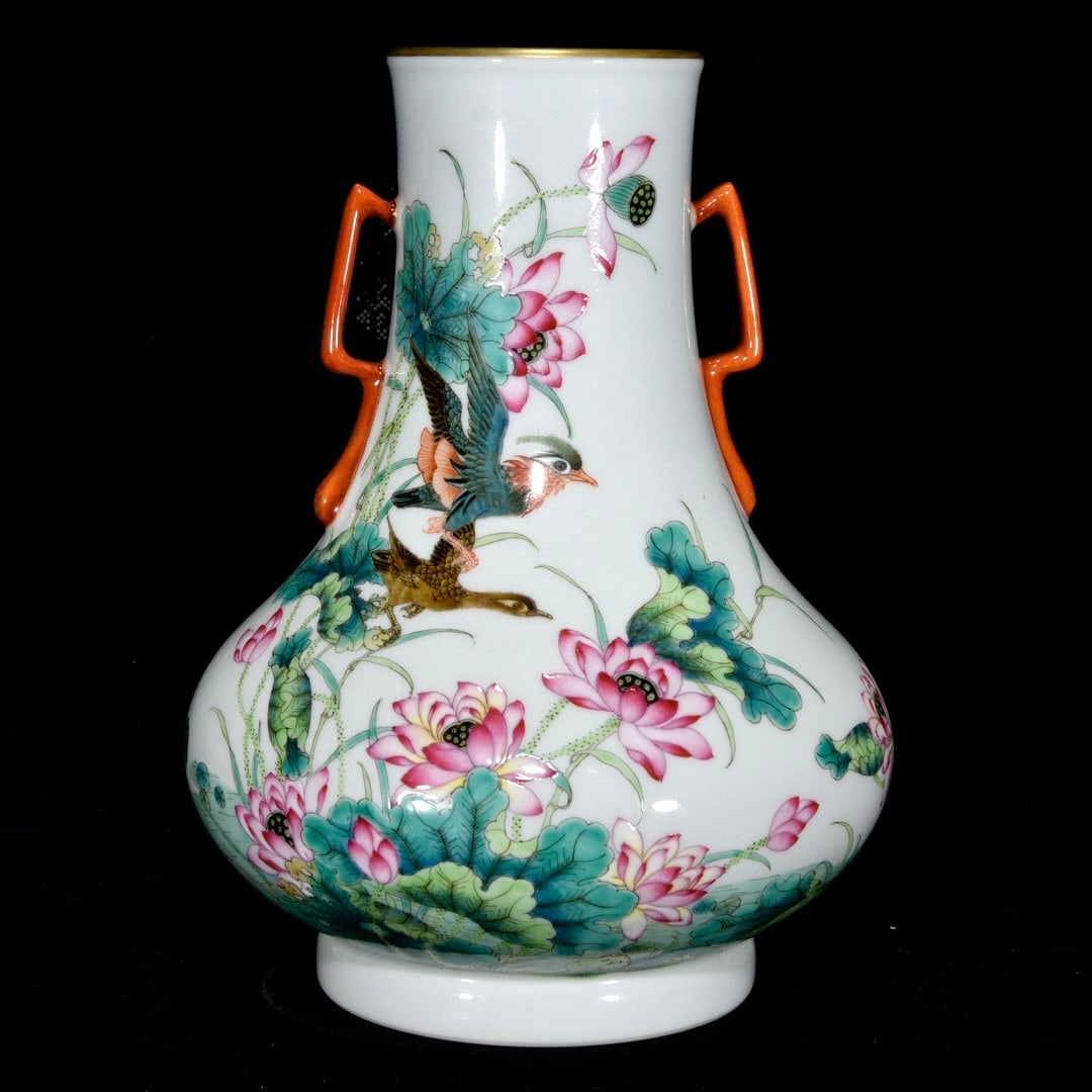 Chinese Gilt Edge Famille Rose Lotus Leaf & Lotus Flower Design Porcelain Vase - 3