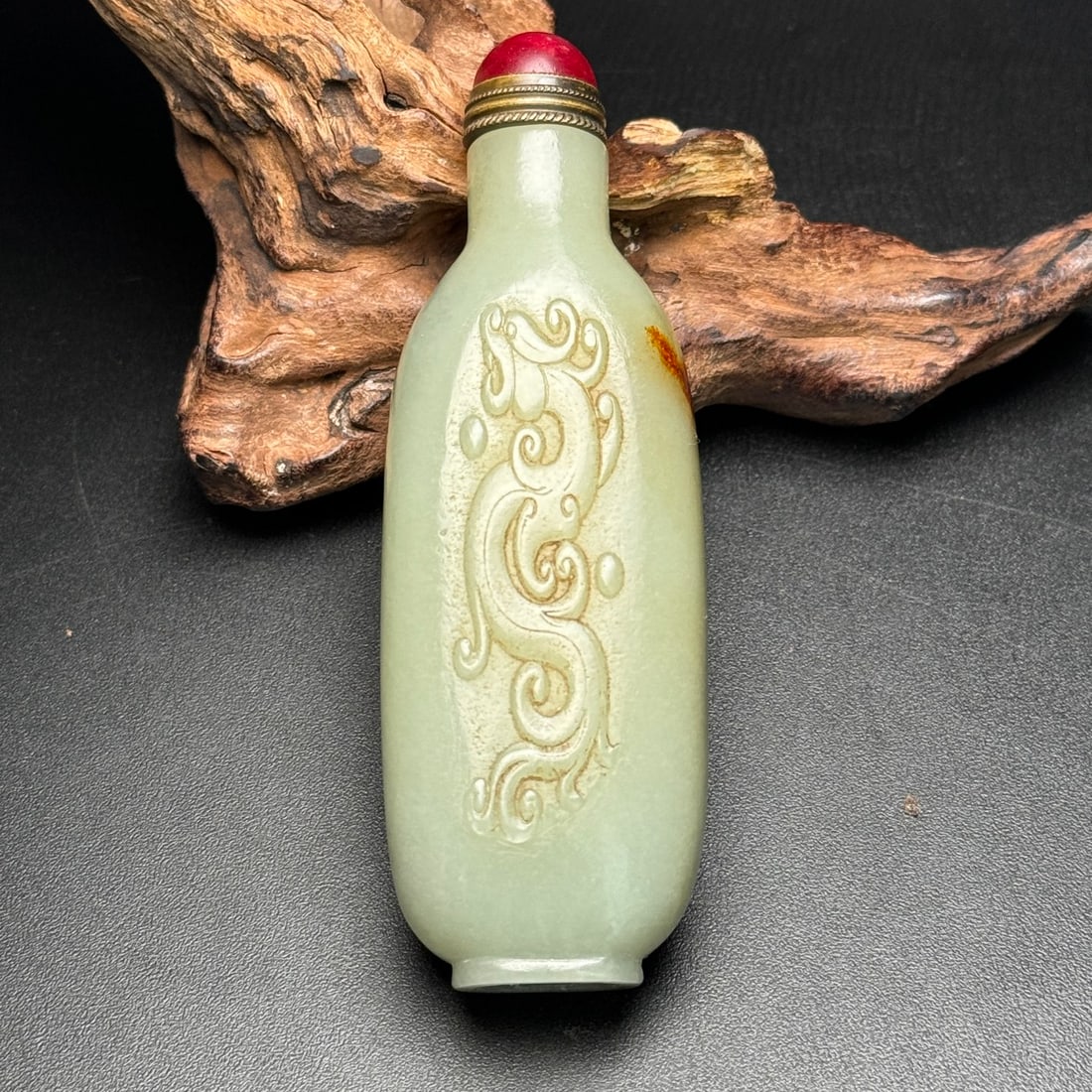 Chinese Hetian Jade Low Relief Chi Dragon Snuff Bottle (1 of 9)
