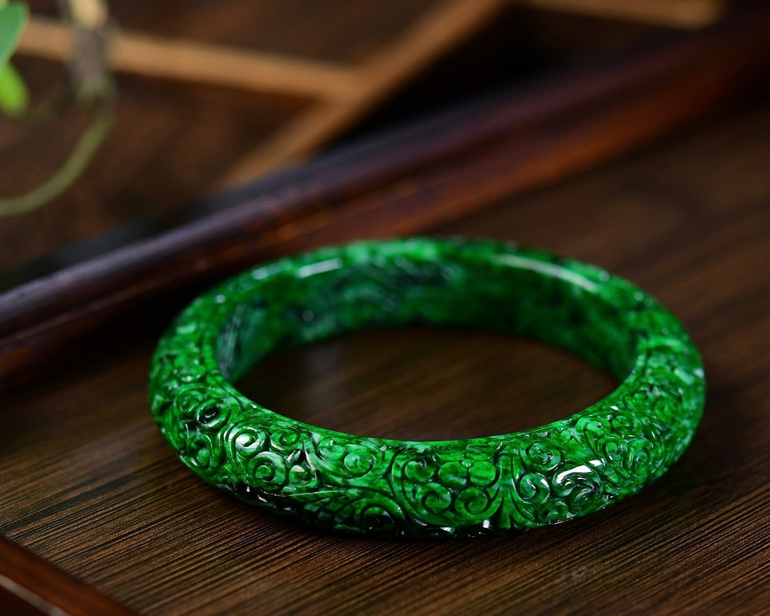 Inside Diameter 56.8mm Exquisite Green Jadeite Bracelet w Hand Carved Green Jadeite Pendant - 4