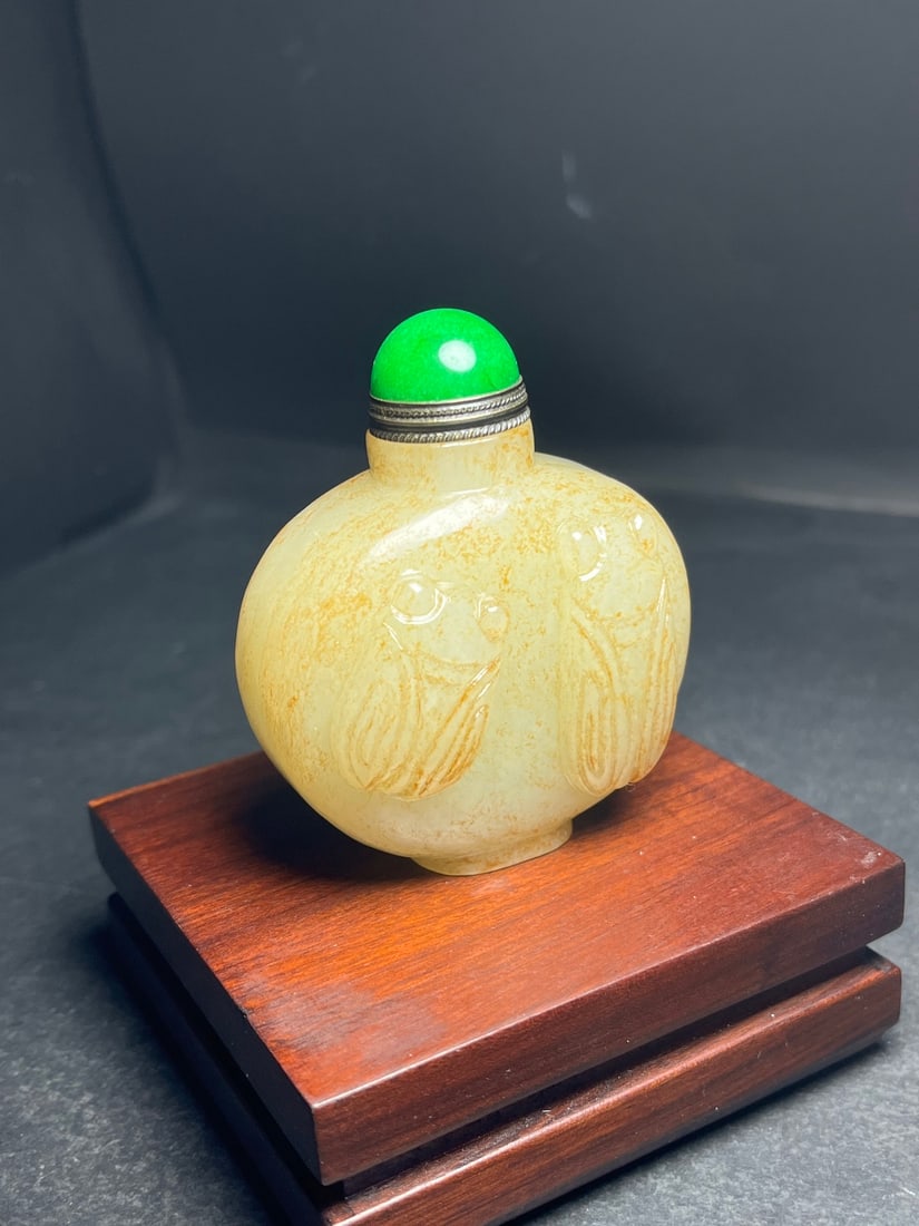 Vintage Chinese Hetian Jade Snuff Bottle - 4