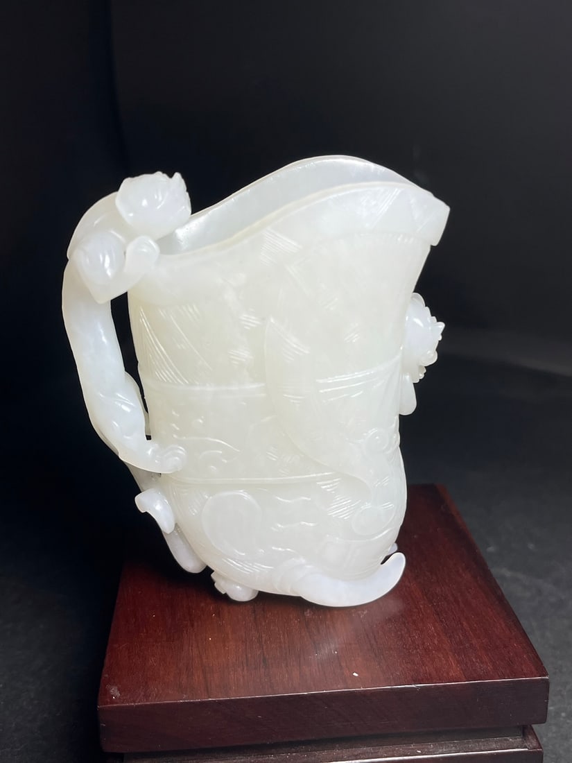 Superb Chinese Hetian Jade High Relief Chi Dragon Wine Cup - 2