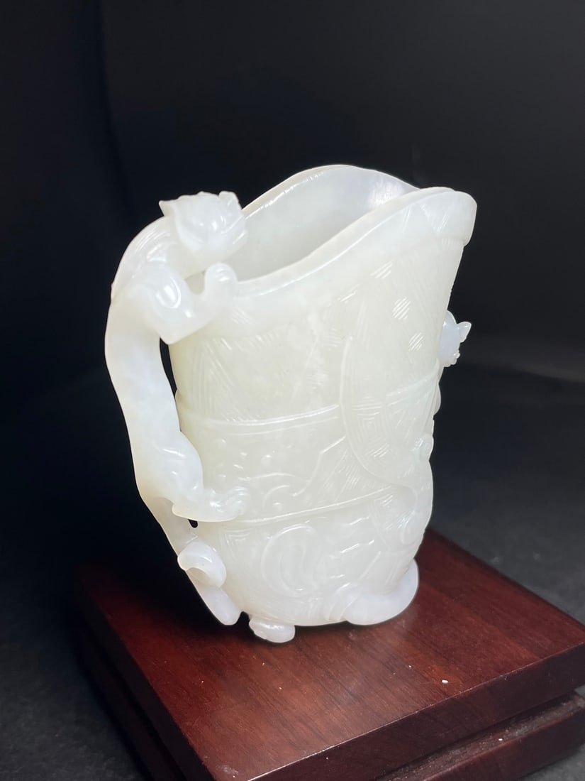 Superb Chinese Hetian Jade High Relief Chi Dragon Wine Cup - 3