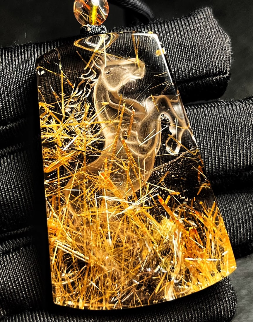 Exquisite Titanium Crystal Carved Fortune Horse Pendant - 5