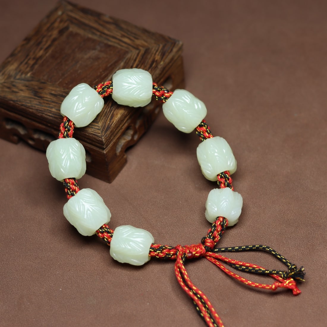 Chinese Hetian Jade Carved Lotus Flower Beads Bracelet (1 of 6)