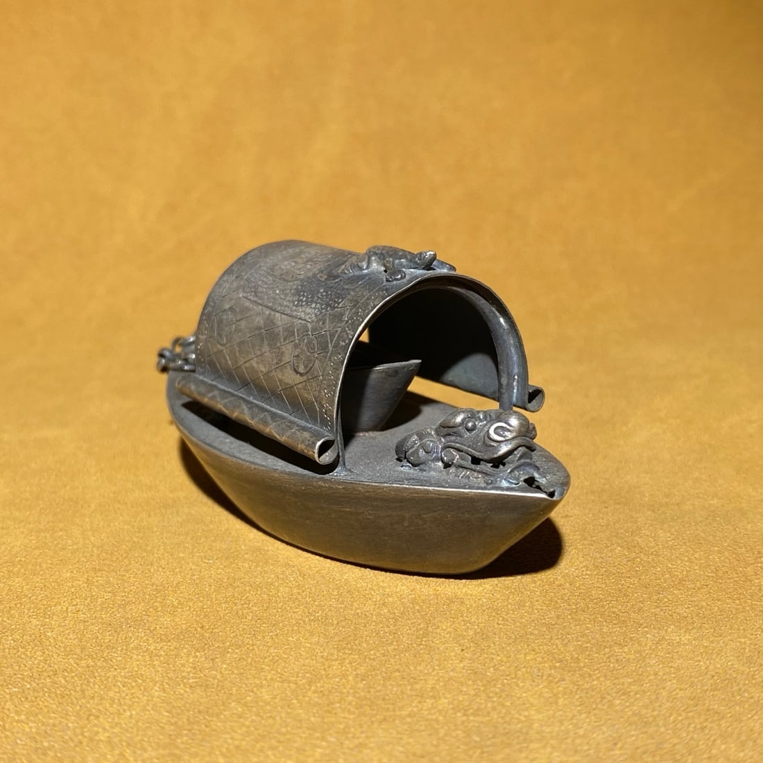 Chinese Pure Silver Boat Yan Di (small cup for adding water to an inkstone) - 2