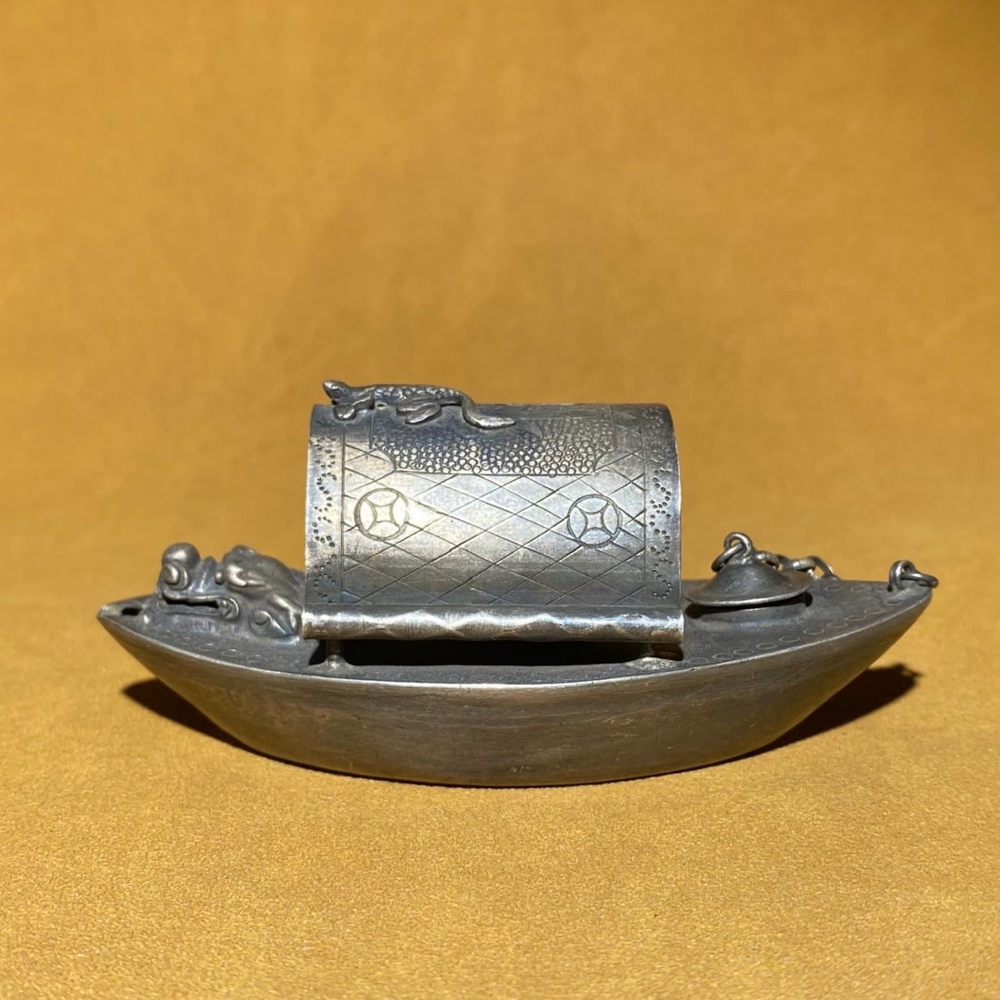 Chinese Pure Silver Boat Yan Di (small cup for adding water to an inkstone) - 3