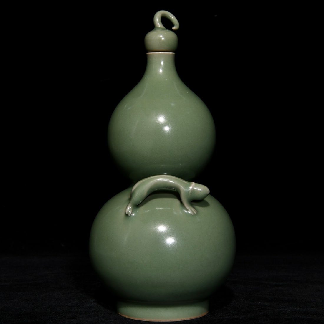 Chinese Longquan Kiln Gourd Shape Porcelain Vase (1 of 9)
