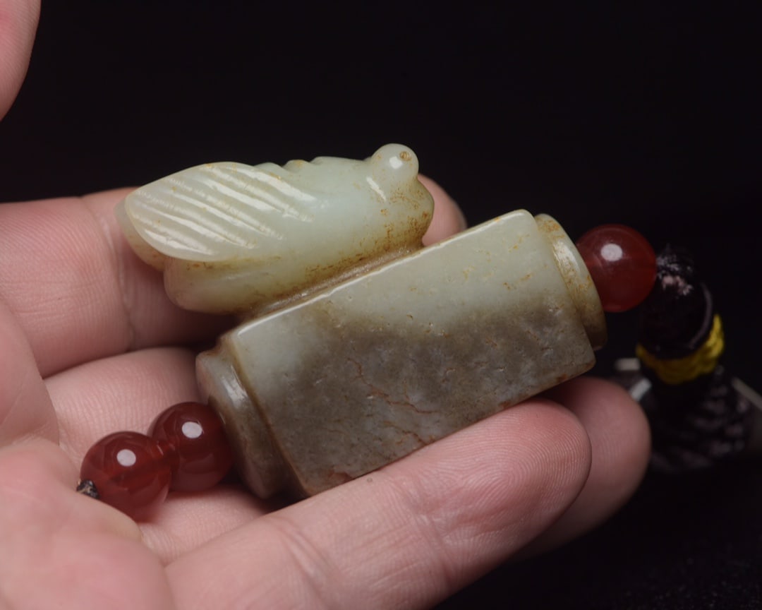 Old Chinese Hetian Jade Cicada Pendant - 9