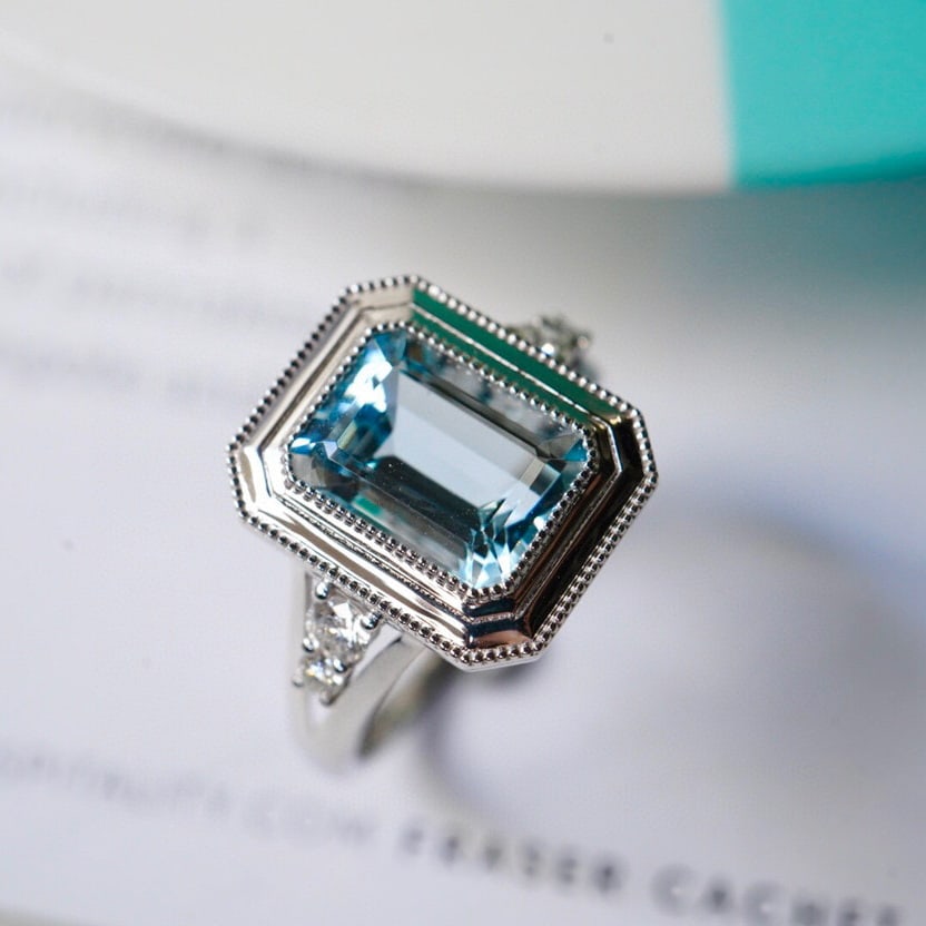 14K GOLD 2.3 CT NATURAL AQUAMARINE & DIAMOND RING - 3