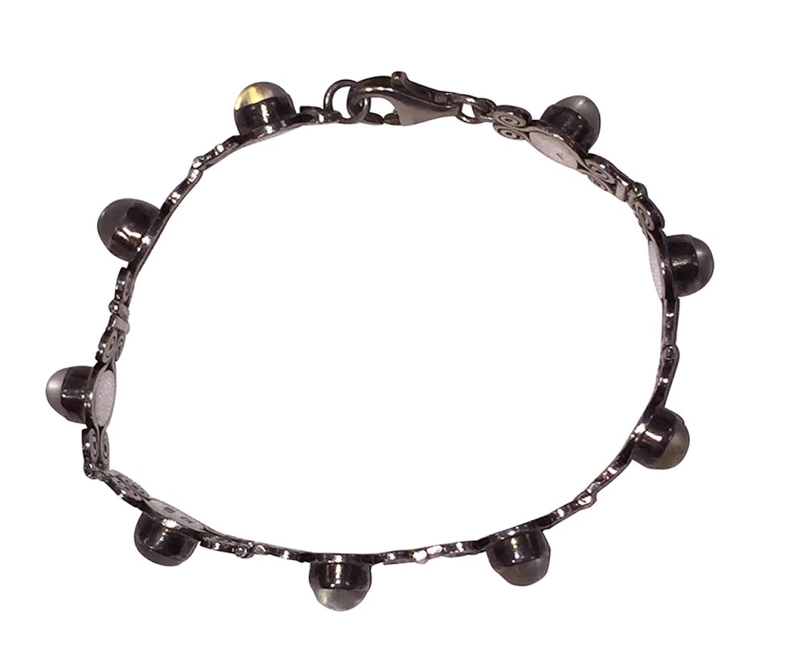 Green Swirl Carved Bakelite Cuff Bracelet - 3