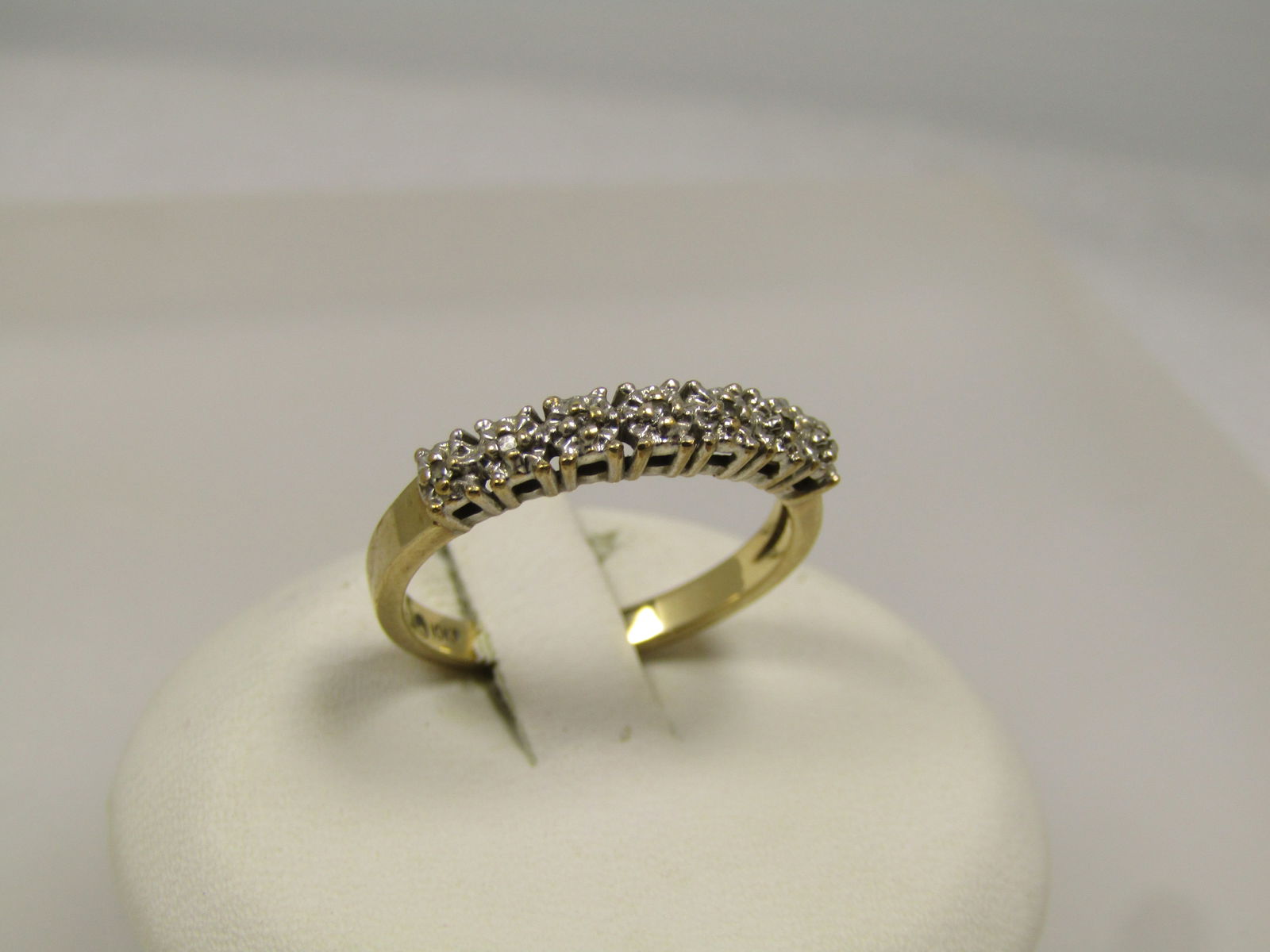 Vintage 10kt Diamond Band Ring, Sz. 7, 1960's-1970's. Signed - 3