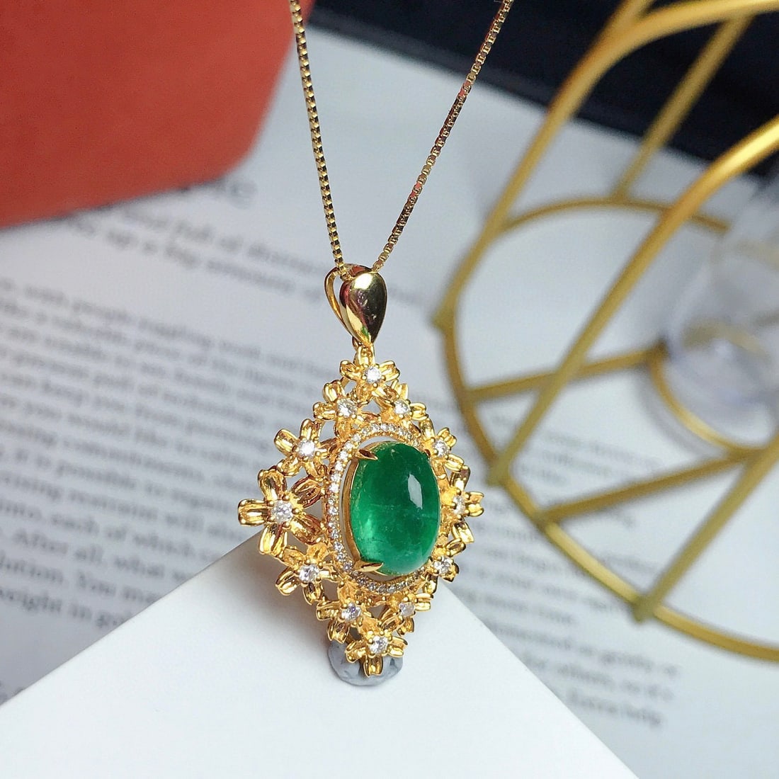 14K GOLD 2.80 CT VIVID GREEN NATURAL EMERALD & DIAMOND PENDANT - 2