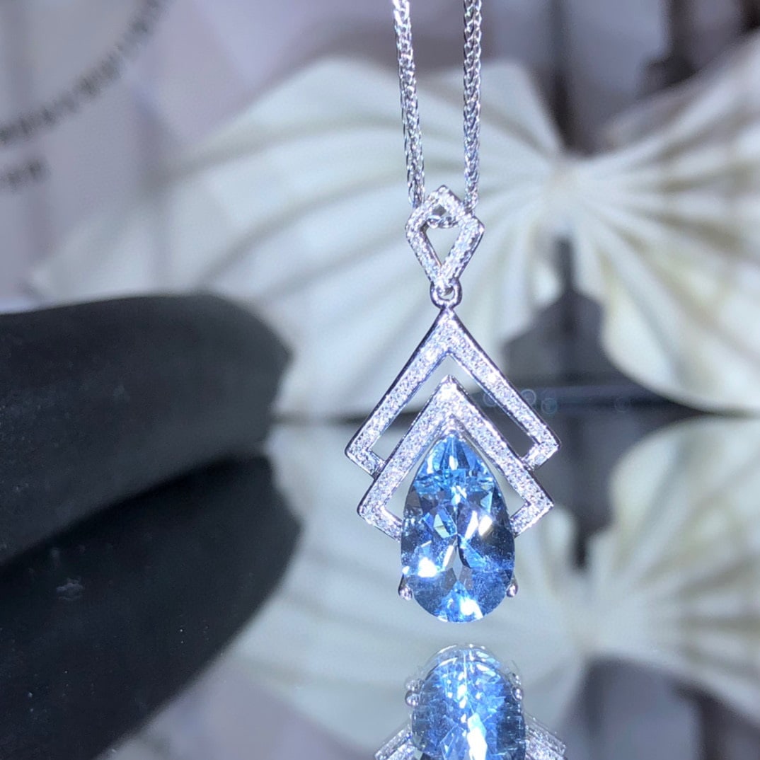 14K GOLD 2.25 CT NATURAL AQUAMARINE & DIAMOND PENDANT - 2