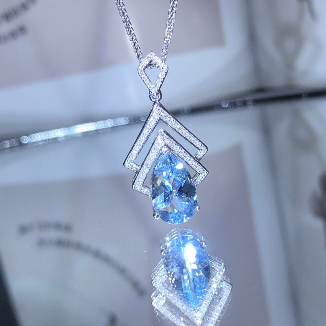 14K GOLD 2.25 CT NATURAL AQUAMARINE & DIAMOND PENDANT - 3