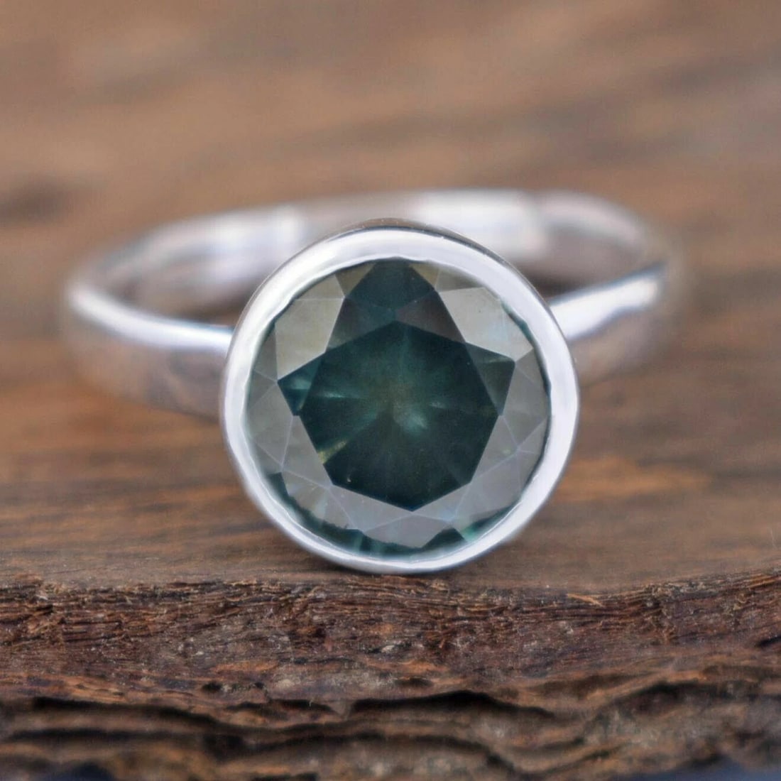 Treasure Trove NYC Goldtone Triple Strand Pink Enamel Cubist Link Necklace - 2